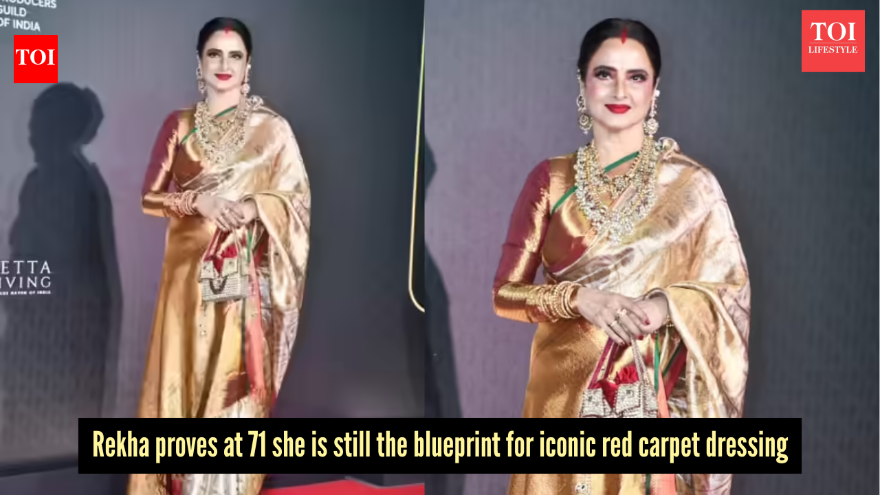 Rekha returns in her signature Kanjeevaram and reminds everyone why she is forever the moment