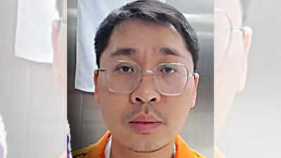 Chinese researcher on J-1 visa pleads guilty to smuggling E. coli bacteria into US disguised as women's underwear