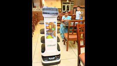 Your meal has arrived: M’luru’s latest waiter is a robot