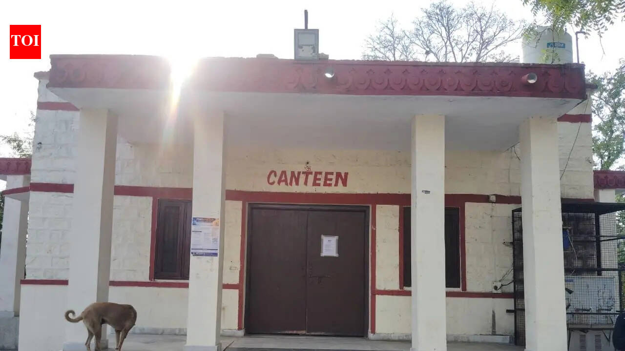 University of Rajasthan students demand canteen services resumption amid protests