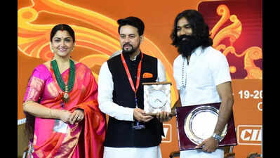 DMK ministers making derogatory remarks against women: Khushbu Sundar