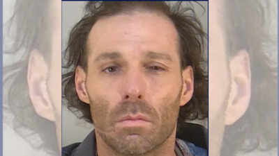 Florida man kills dog owner while trying to shoot his pet animal that was attacking a woman, police say