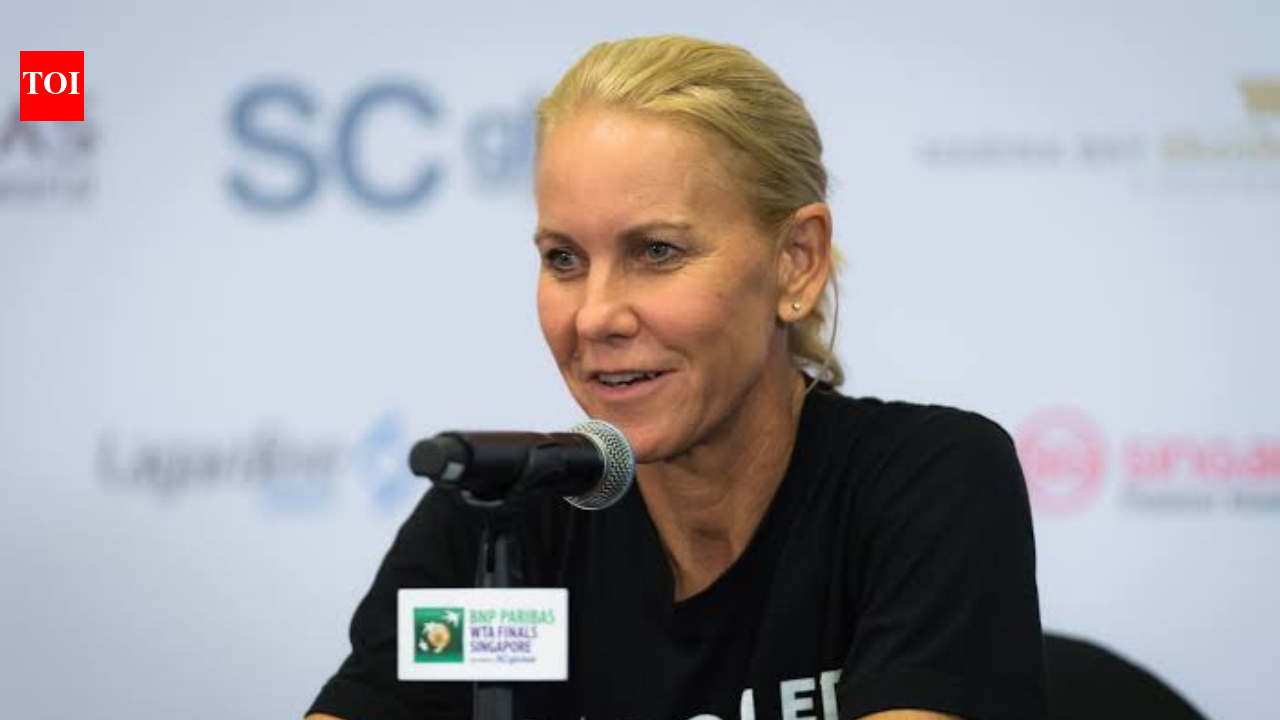 Rennae Stubbs slams reporter over Azzi Fudd and Paige Bueckers question as Coco Gauff debate resurfaces