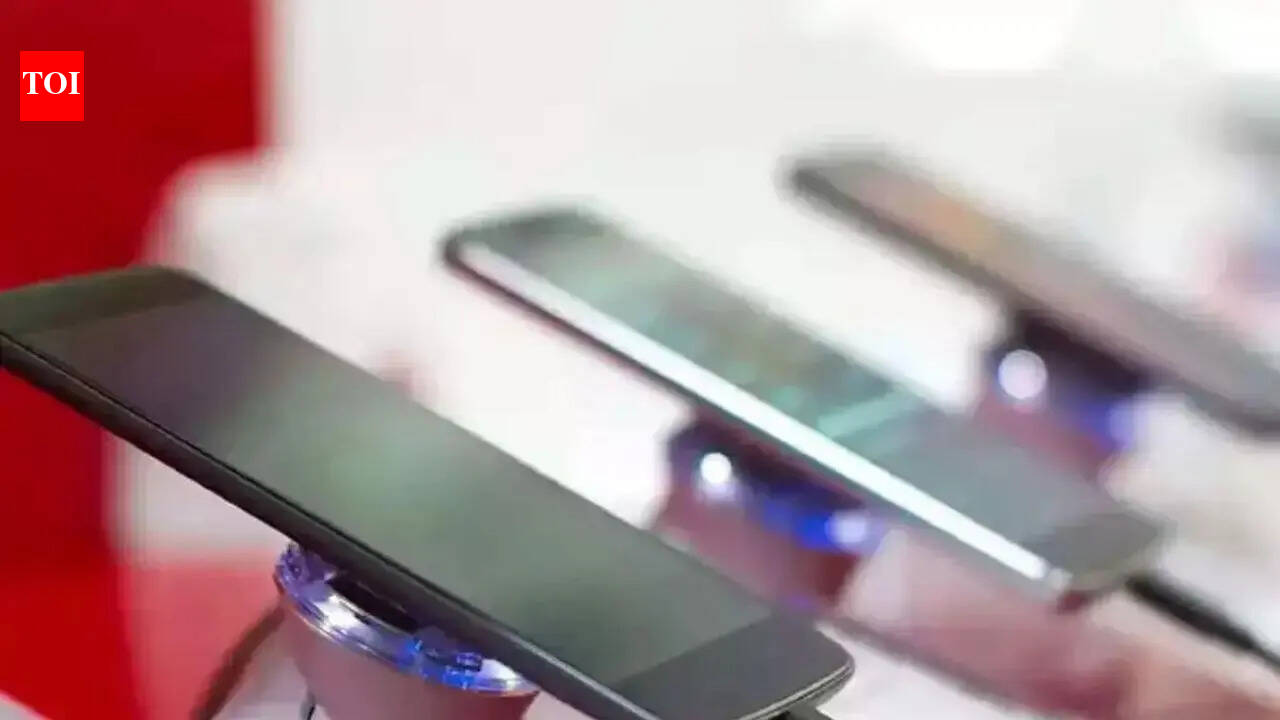 Smartphone sales see weakest quarter in 6 years