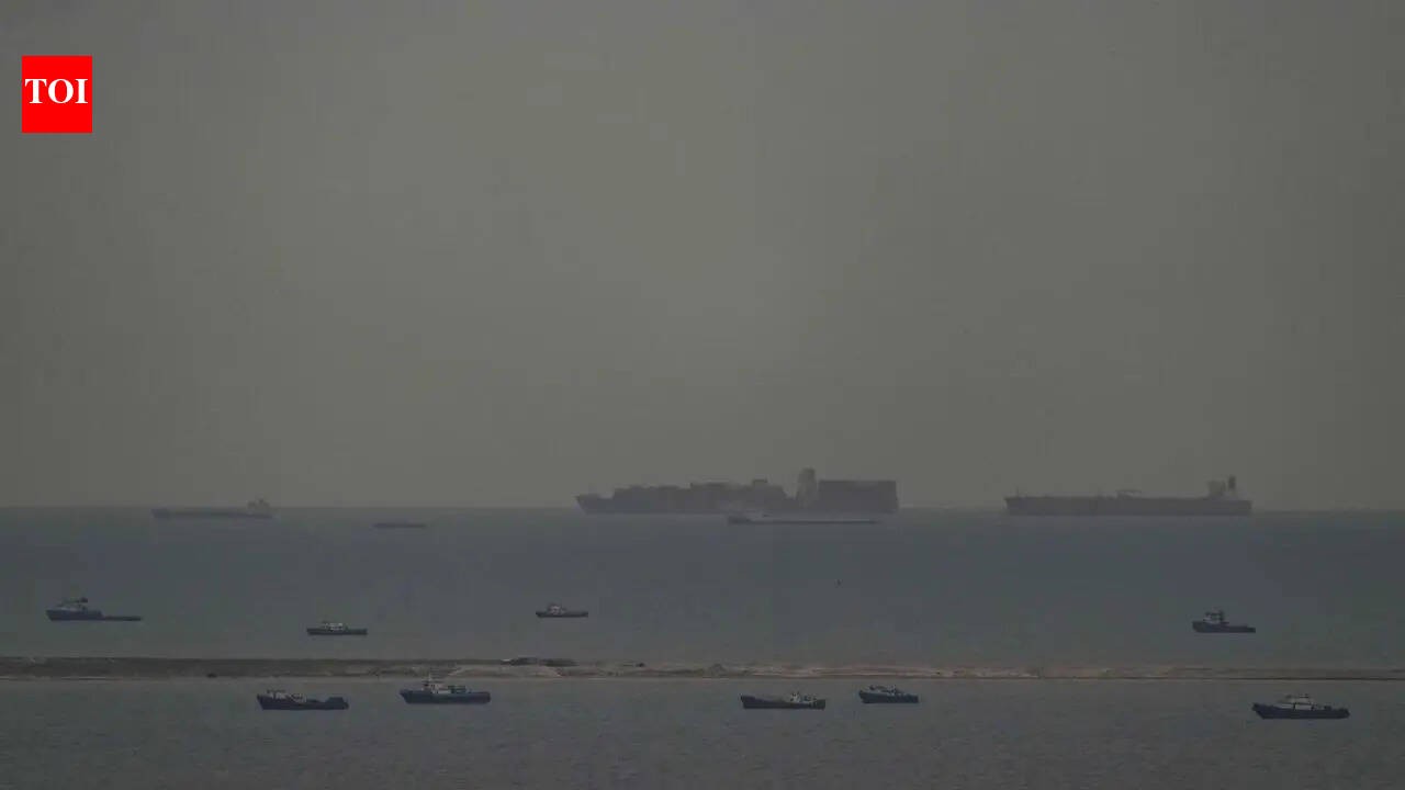 Over a dozen nations offer to play role in Hormuz: Starmer