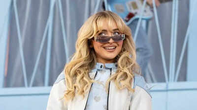 Sabrina Carpenter makes triumphant return to Coachella as weekend 2 headliner