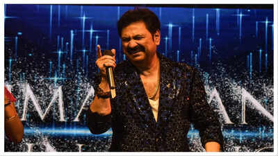 I will never cheat my fans by lip syncing at a concert: Kumar Sanu