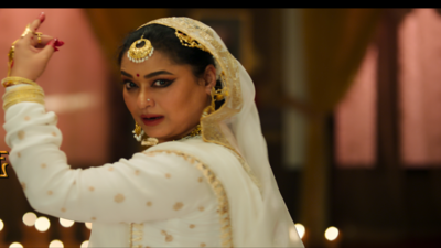 Despite the pain, Ananya Chatterjee brings Putul Bai to life in Phool Pishi O Edward