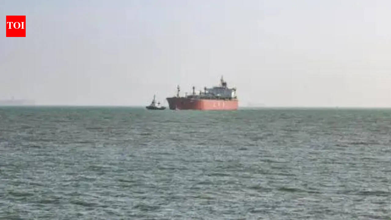 Another Indian oil tanker crosses Hormuz as Iran shuts Strait for US