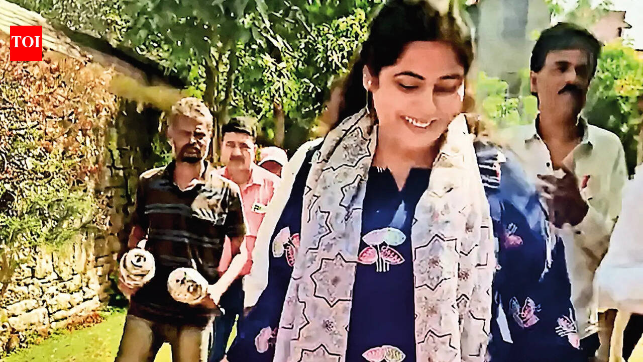 Band, bajaa, reverse baraat:  The dads turning divorce into a homecoming