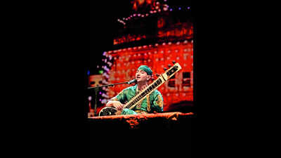 Rishab Rikhiram Sharma's soulful Sitar resonates through Chandigarh