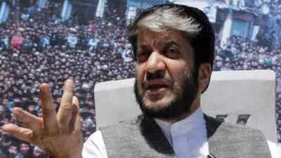 NIA arrests Kashmiri separatist leader Shabir Ahmad Shah for 1996 Srinagar violence case; sent to Jammu on 3-day remand
