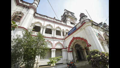 Heritage walk flags urgent need to preserve Patna’s historic buildings
