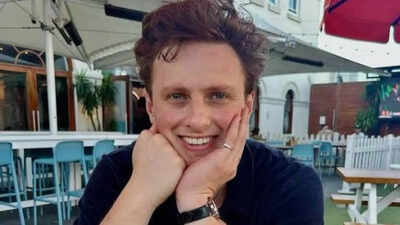 Max Fosh turns booking into viral stunt as Wembley crowd reacts during Sidemen Charity Match clash