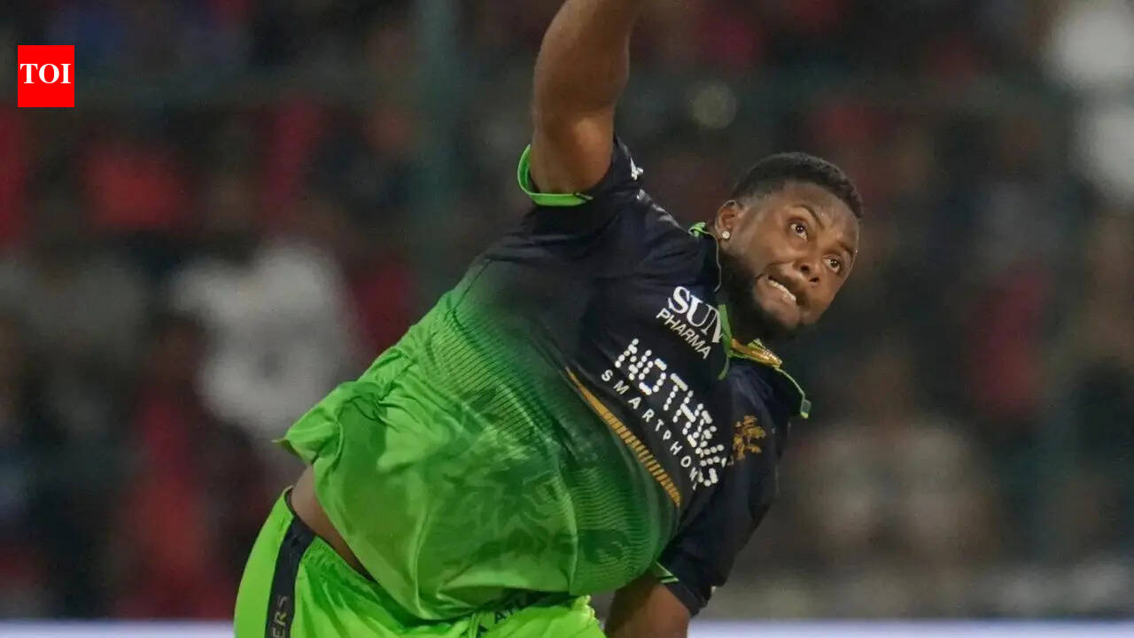 IPL 2026: 'Tough ask for Romario' - RCB's Mo Bobat reveals why Shepherd bowled the last over in DC defeat