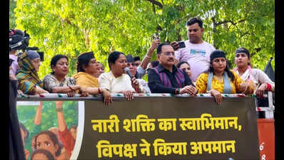 CM accuses Oppn of stalling women’s reservation, leads march in Delhi