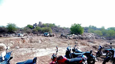 Ameenpur, Gandhamguda locals oppose STPs in residential areas, stage protests