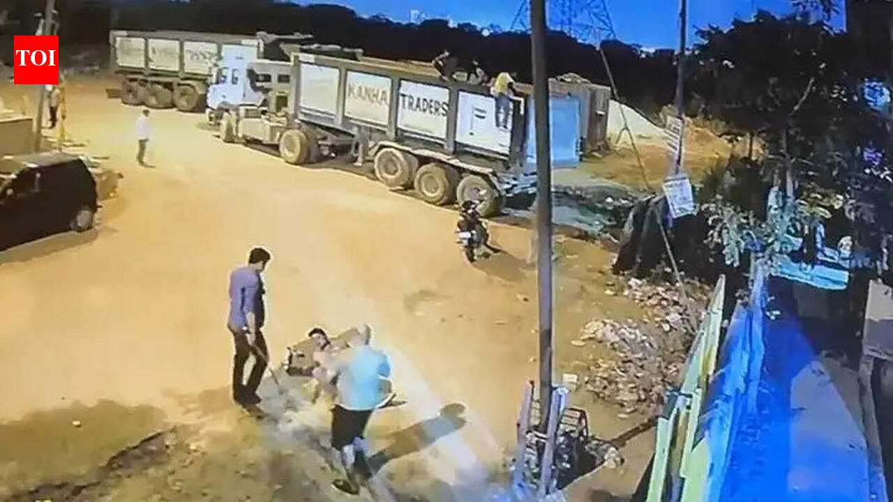 Man attacks neighbour with sword in Ghaziabad, severs part of his ear