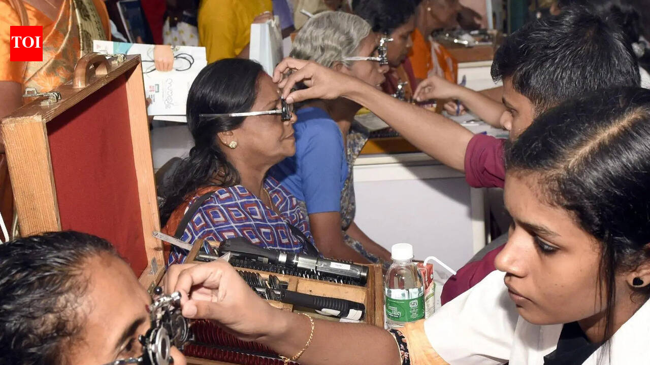 Noida DM wants medical camps, mobile vans in industrial areas