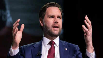  Vance plays down Trump-Pope tensions