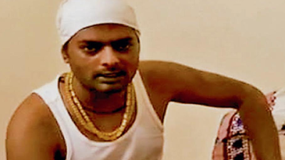 Prince Khan aide Saifi 'Major' arrested at Kolkata airport