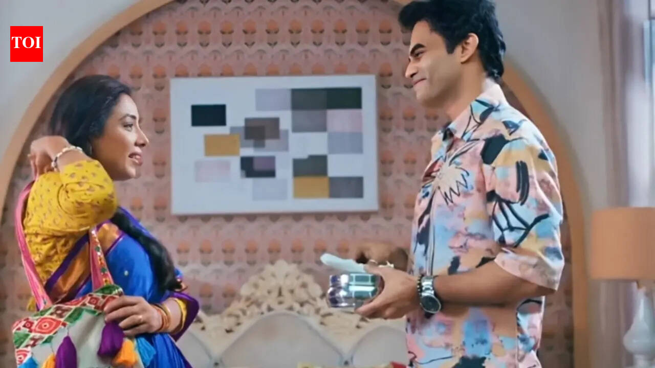 'Anupamaa' 18th April written update: Anupama cooks for blogger Kunal to save the cafe