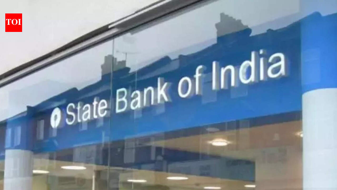 SBI warns customers: Scammers are sending fake messages claiming your YONO app is ...