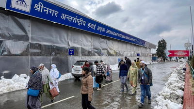 US Nationals Detained At Srinagar Airport Over Banned Satellite Device