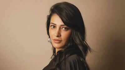 Shruti Haasan slams paparazzo for calling her ‘Mumma’; ‘Coolie’ actress says, ‘Kaun hai mumma?’