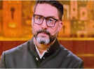 Bigg Boss Marathi 6 finale: Abhishek Bachchan mimics his father Amitabh Bachchan on the show; says 'Aaj ghar par bahot maar padne waali hai'