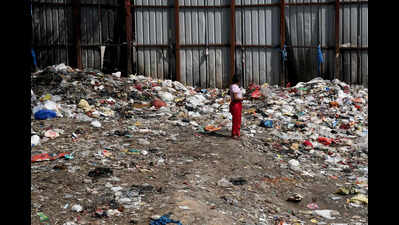 Despite clean-up efforts, waste continues to plague Delhi’s railway tracks