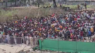 Rush hour turns chaotic at Udhna railway station