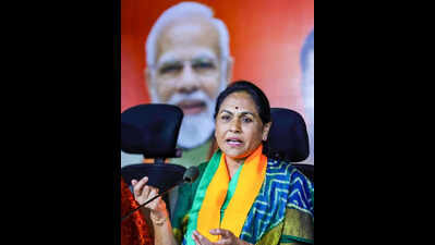 Karandlaje accuses Cong of deceiving Telangana voters