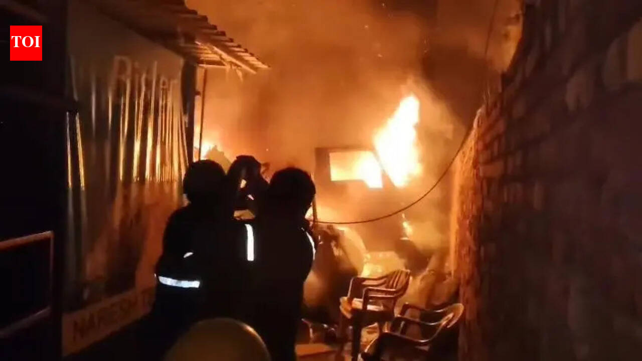 Transformer wire snaps & sparks fire, 30 vehicles kept at police station gutted