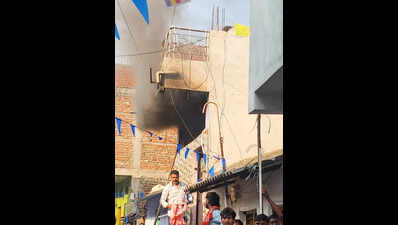 Family evacuates safely after fire, labourer dies in cylinder blast while saving belongings