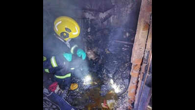 Family evacuates safely after fire, labourer dies in cylinder blast while saving belongings
