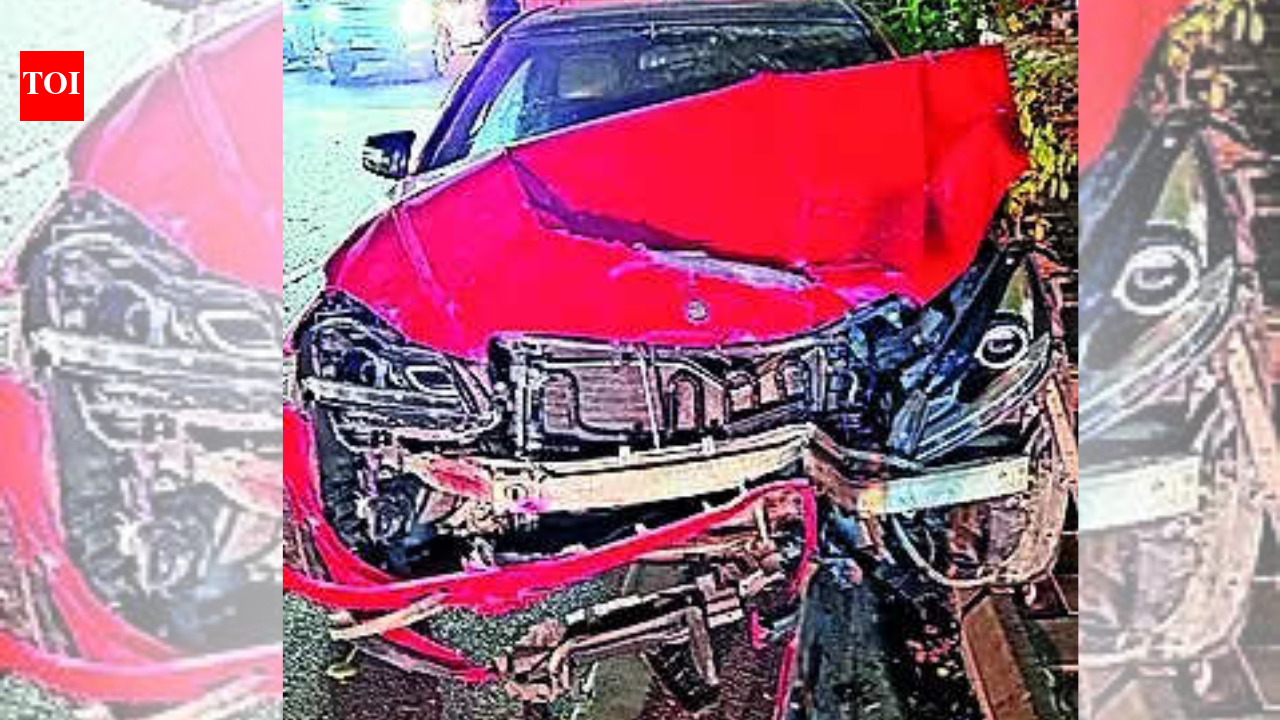 32-year-old businessman clicking wife’s pic on cable bridge dies after Mercedes rams him