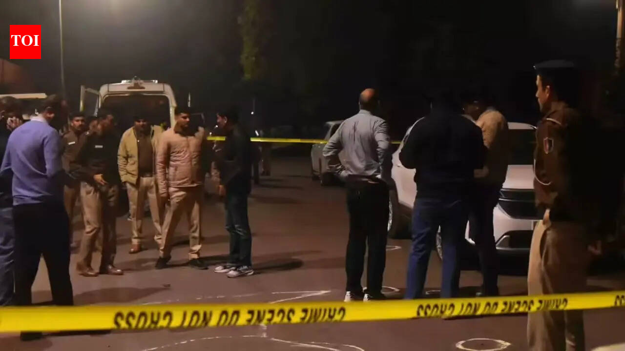 Gurgaon horror: Man strangles wife to death, then hangs himself; 6-year-old son finds body