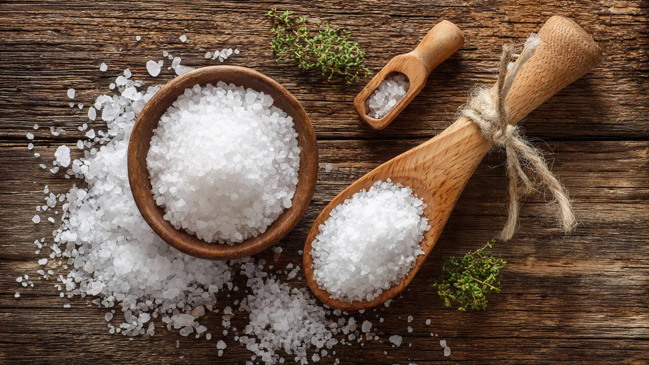 Rock Salt Or Table Salt: Which One Is Healthier, Safer And Better For ...