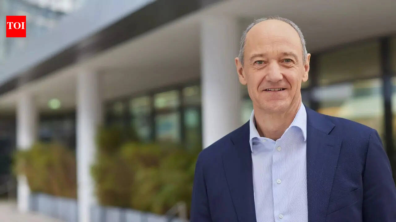 Siemens to prioritise AI investments in US and China instead of Europe; as CEO Roland Busch says: I cannot explain to my shareholders why I am …