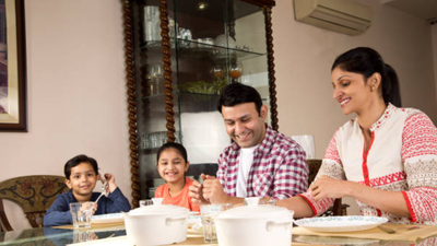 How to set up a daily tech-free hour at home (without resistance)