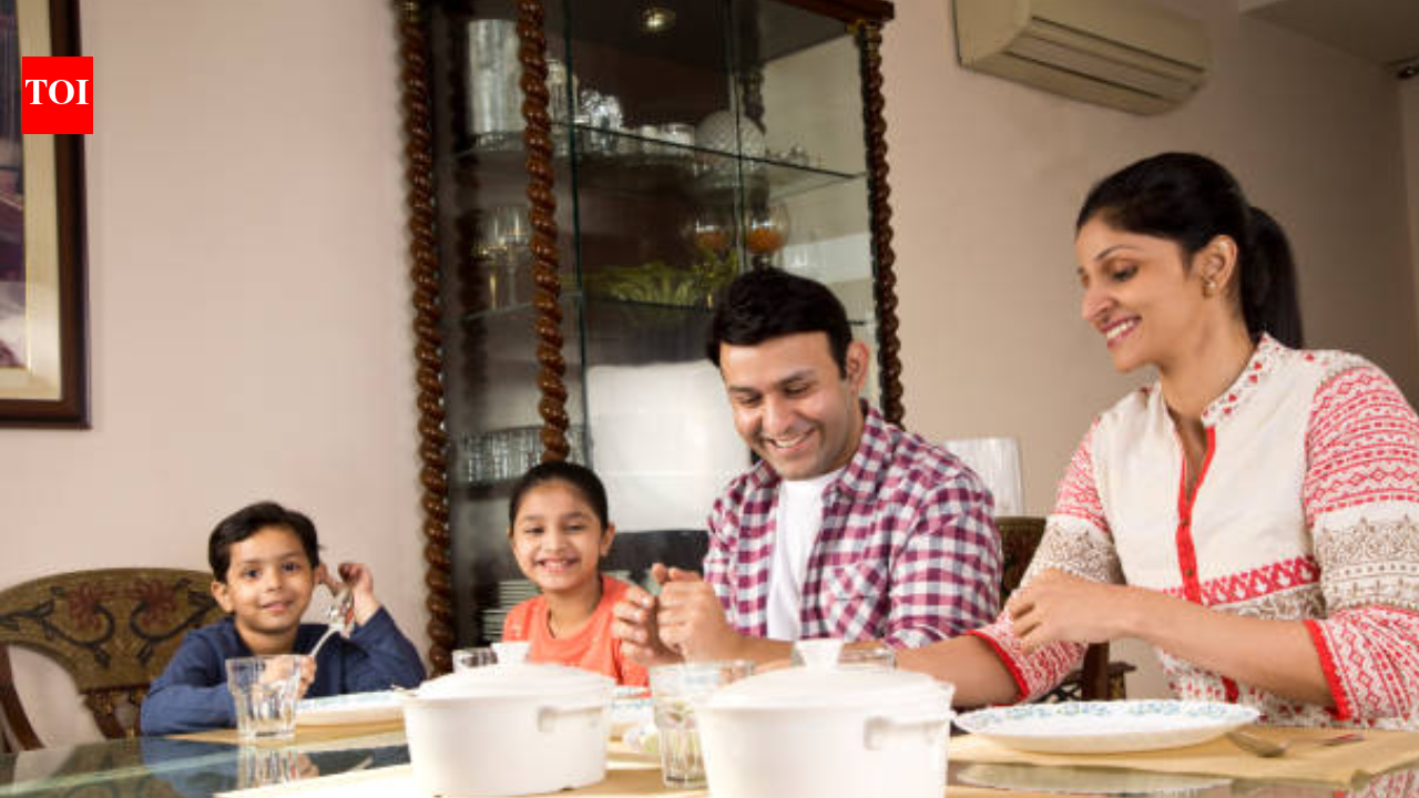 How to set up a daily tech-free hour at home (without resistance)