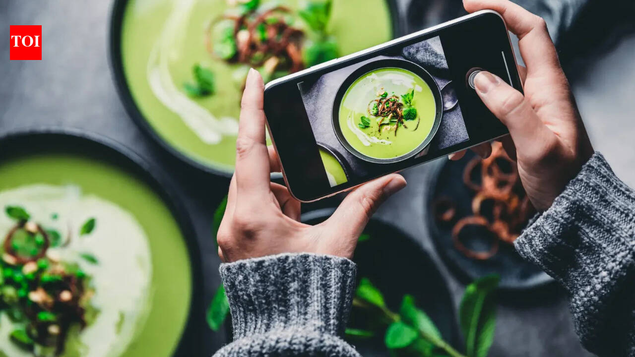 Can’t keep doom-scrolling while eating? You are not welcome for dining!