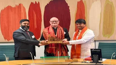 Dr Ishan Shivanand held an interfaith alliance at the UK Parliament, advancing compassion as a scalable mental health framework