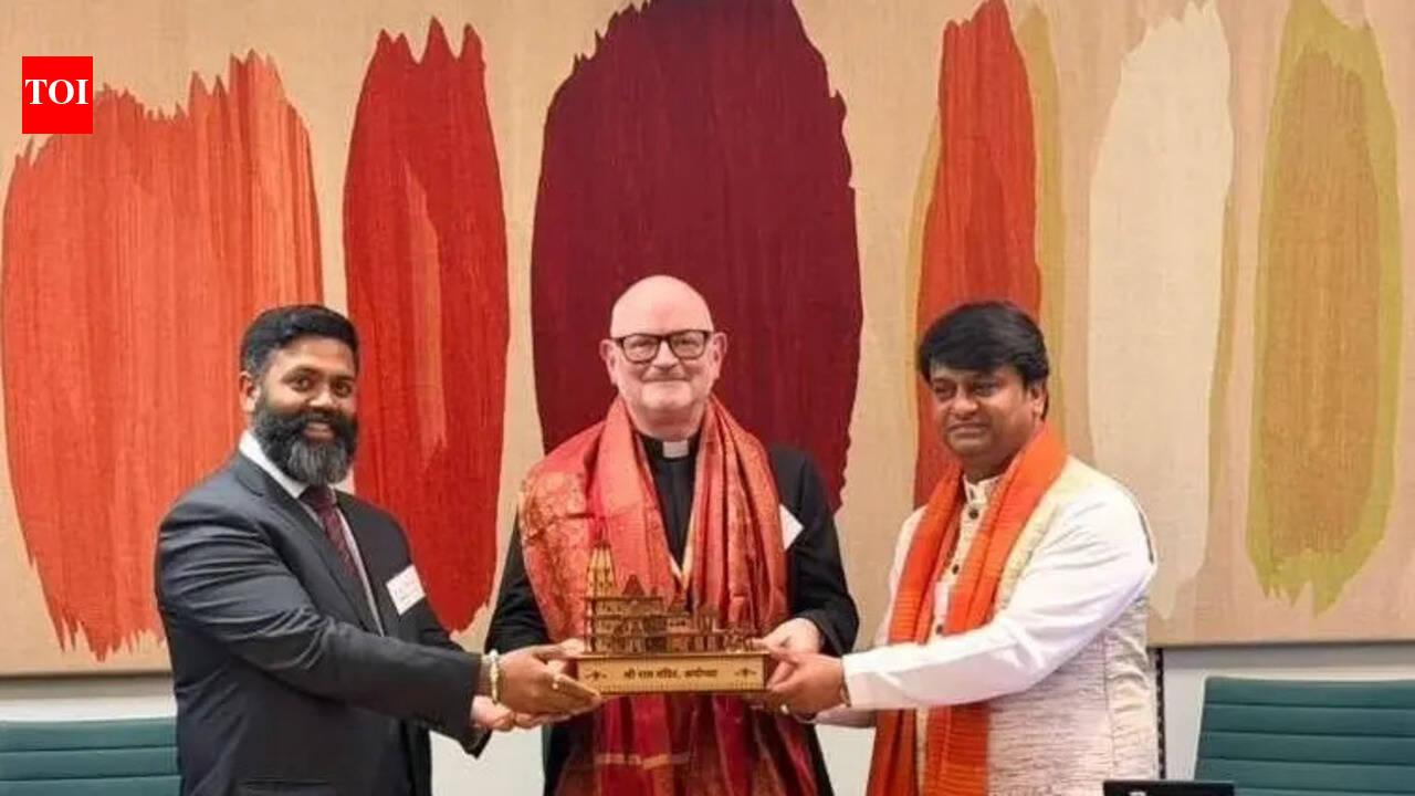 Dr Ishan Shivanand held an interfaith alliance at the UK Parliament, advancing compassion as a scalable mental health framework