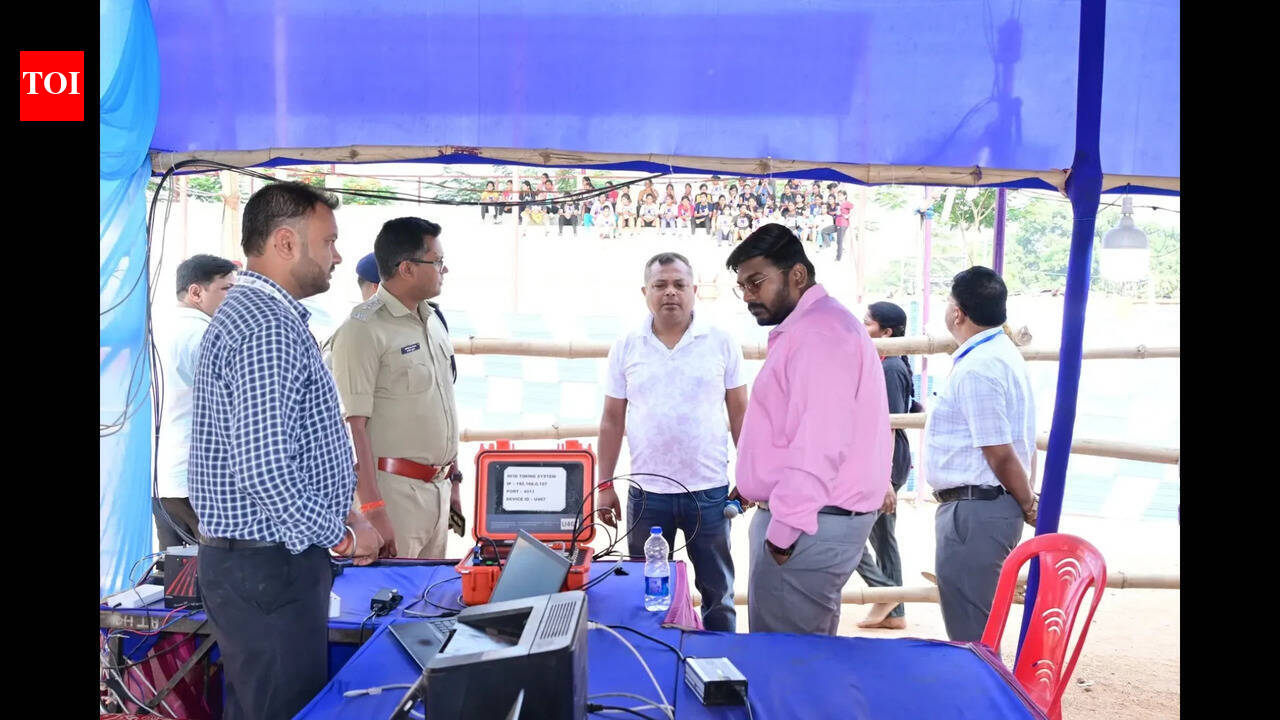 Chatra DC reviews home guard recruitment drive