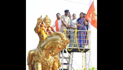 Basava Jayanti marked with processions, tributes across Dharwad