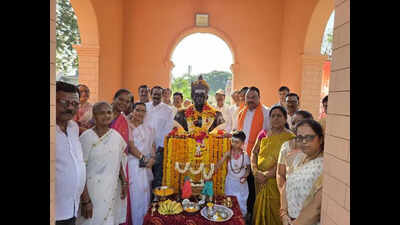 Basava Jayanti marked with processions, tributes across Dharwad