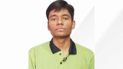 Shubham secures 100 percentile again in JEE Main Session-2
