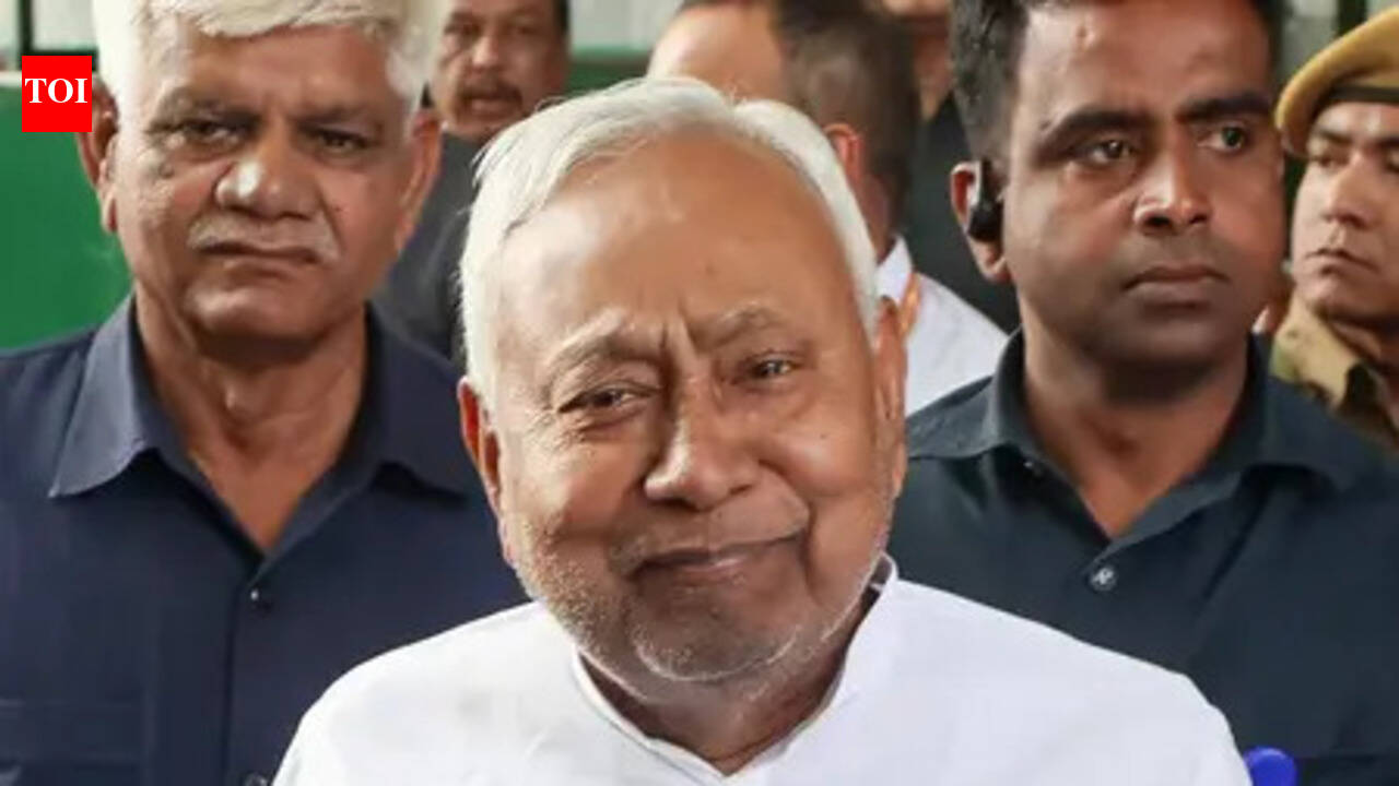 JD(U) MLAs authorise Nitish to pick legislature party leader